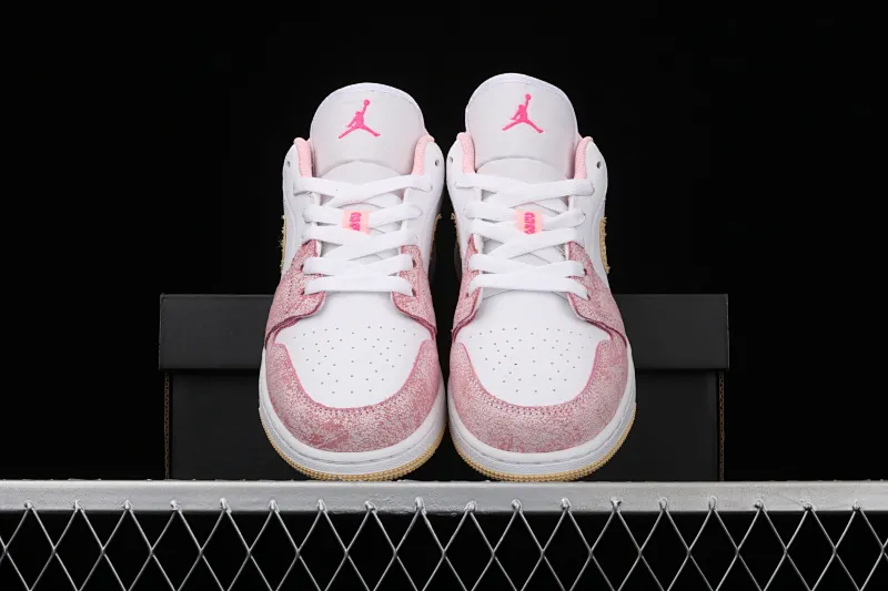All categories Air Jordan Jordan series basketball shoes Air Jordan 1 Low Air Jordan 1 Low GS AJ1 Joe 1 low-top ice cream low-top basketball shoes CW7104-601